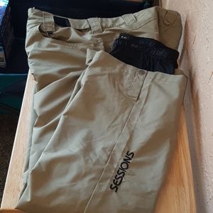 Sessions Outerwear Terrain pants Size S